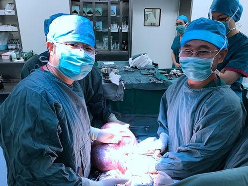 切除肿瘤视频,直观展示微创治疗新进展