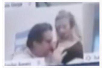 亲吻摸胸视频大全,亲吻摸胸视频大全精选回顾